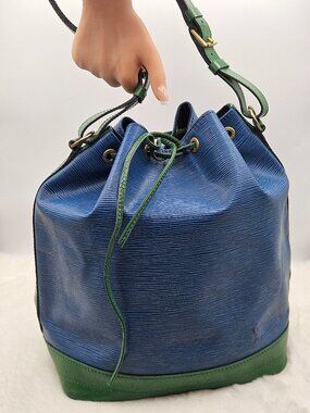 Louis Vuitton Noé Toledo Blue/Green Epi Drawstring Bag